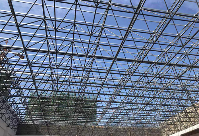 汕尾管桁架结构在高速公路等桥梁工程中的应用分析