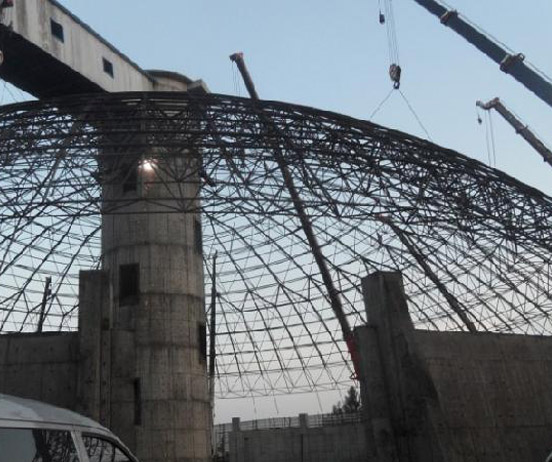 汕尾网架分条或分块安装法